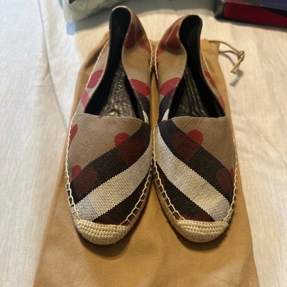 Worn only once, very good condition size 40 1/2